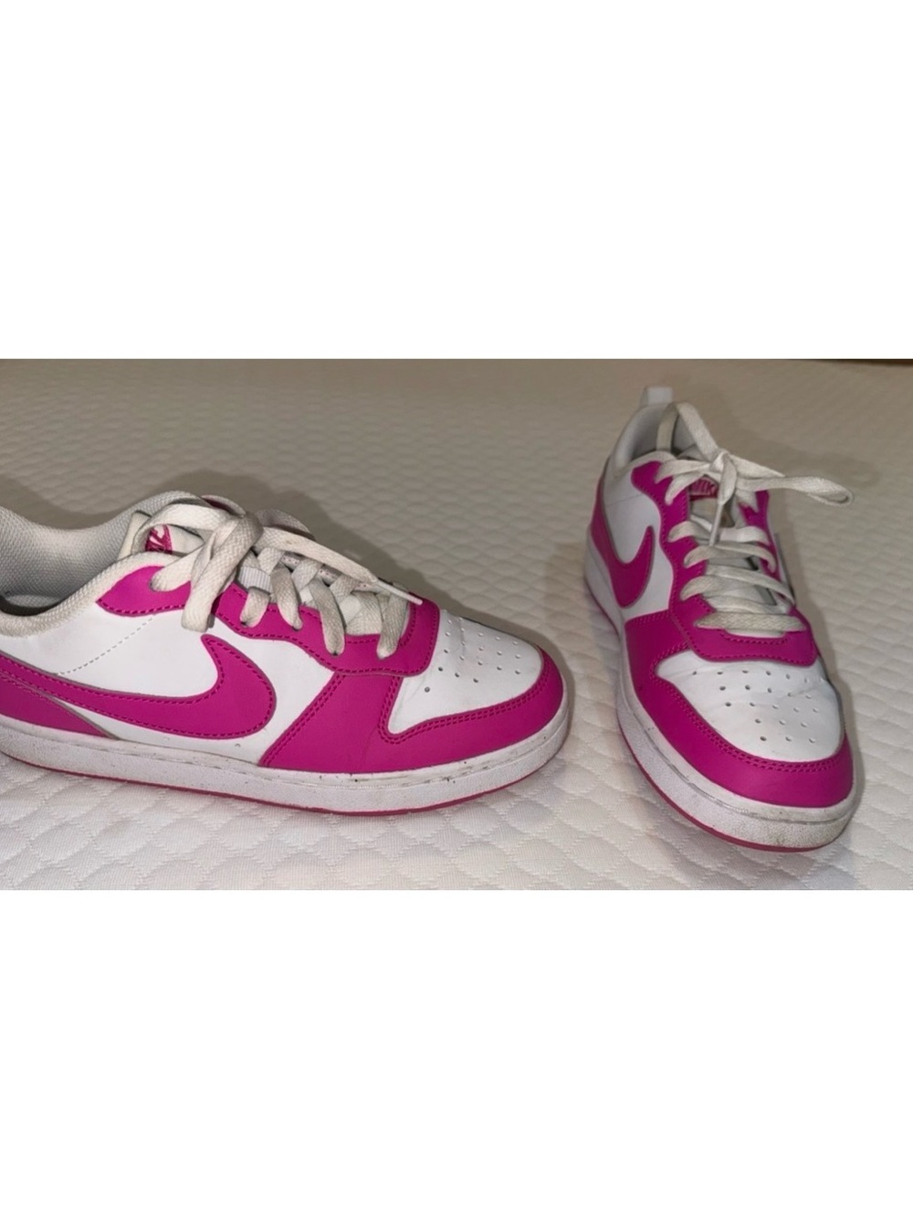 Nike Kids White & Hot Pink Low-Top Sneakers